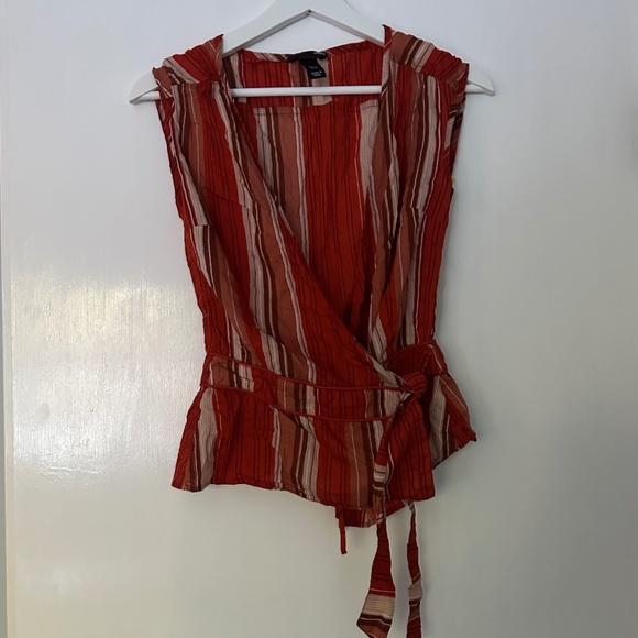 Cute Tie Top/Vest - Picture 2 of 4